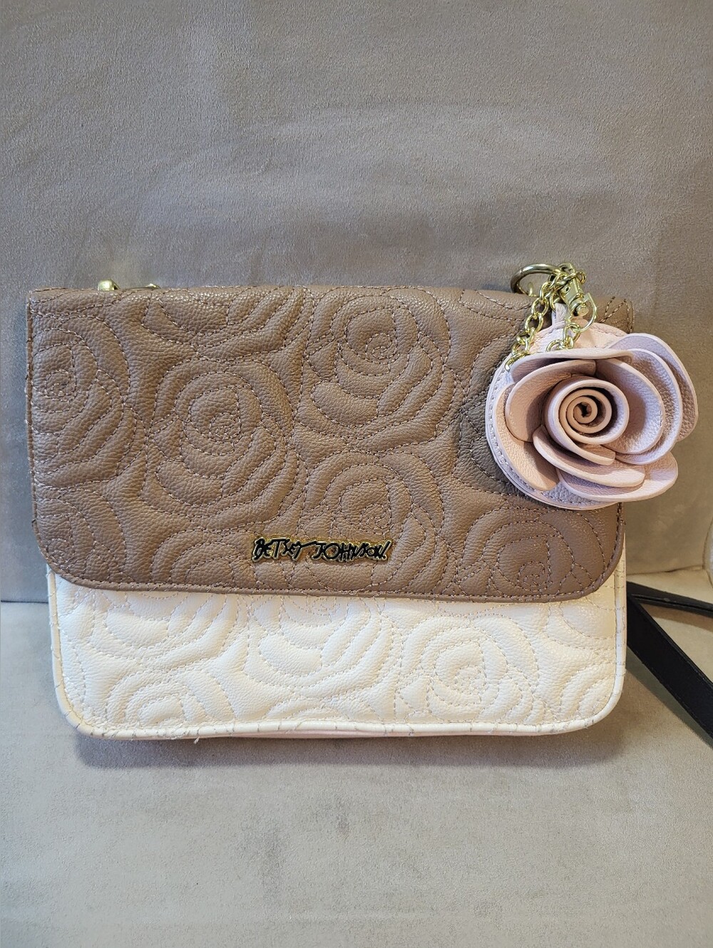 Betsey Johnson Floral Embossed Crossbody Purse Taupe Ivory Rose Charm Bag EUC